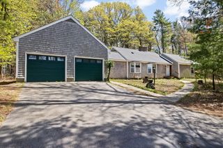 38 N Main St, Freetown, MA 02702
