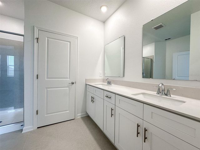 1898 RIDER RAIN LANE, Apopka, FL 32703