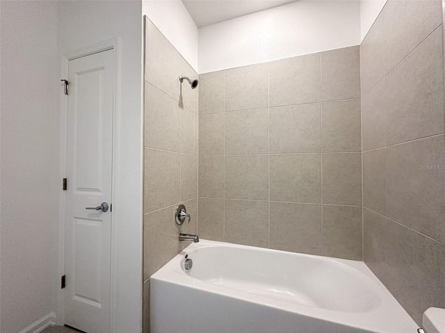 1898 RIDER RAIN LANE, Apopka, FL 32703