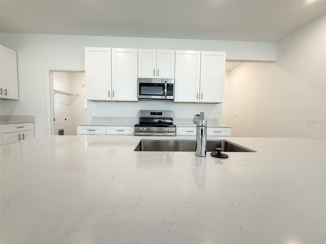 1898 RIDER RAIN LANE, Apopka, FL 32703