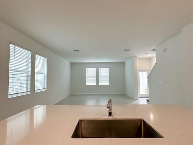 1898 RIDER RAIN LANE, Apopka, FL 32703