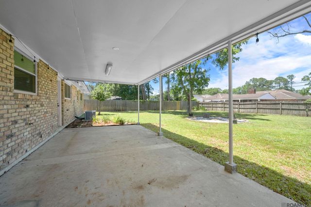 11017 Bellarbor Dr, Baton Rouge, LA 70815
