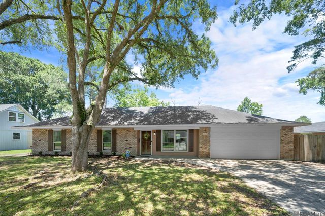 11017 Bellarbor Dr, Baton Rouge, LA 70815