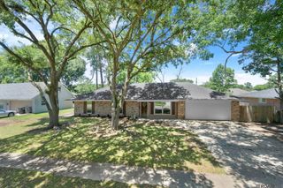 11017 Bellarbor Dr, Baton Rouge, LA 70815