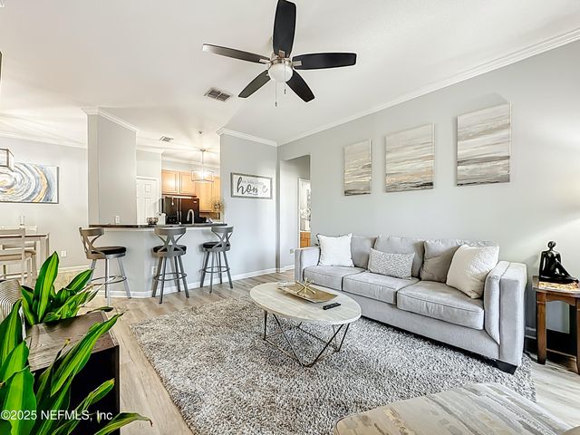 8601 BEACH Boulevard 409, Jacksonville, FL 32216