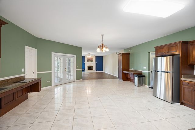 19337 SHABBONA Drive, Tinley Park, IL 60487