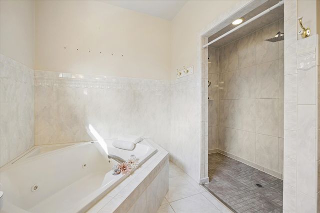 19337 SHABBONA Drive, Tinley Park, IL 60487