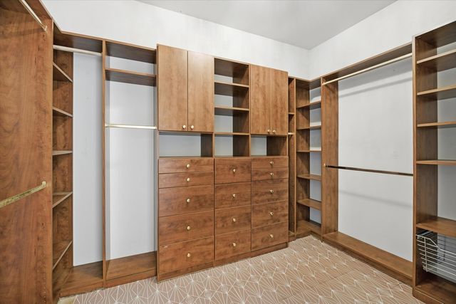 19337 SHABBONA Drive, Tinley Park, IL 60487