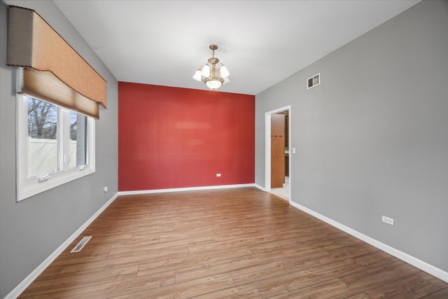 19337 SHABBONA Drive, Tinley Park, IL 60487