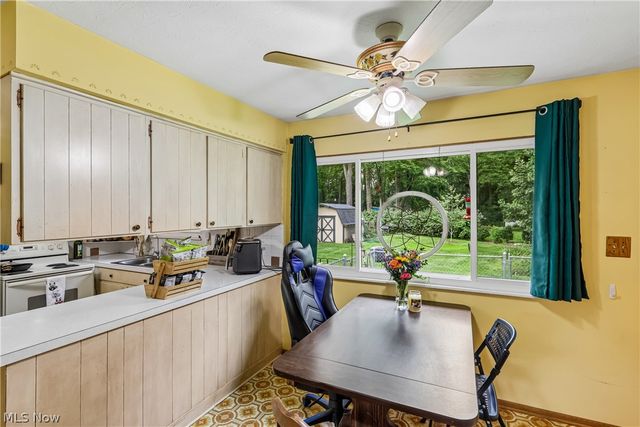 4908 Encino Drive, Akron, OH 44319