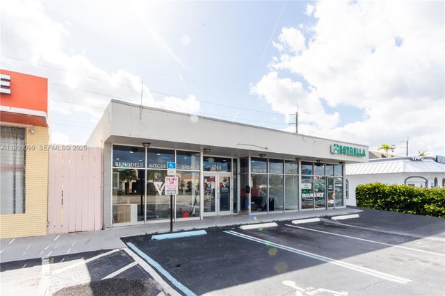 1744 E Commercial Blvd, Fort Lauderdale, FL 33334