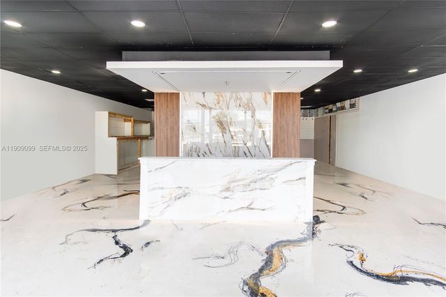 1744 E Commercial Blvd, Fort Lauderdale, FL 33334