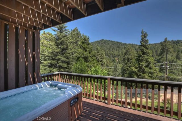 489 Dorn, Crestline, CA 92325