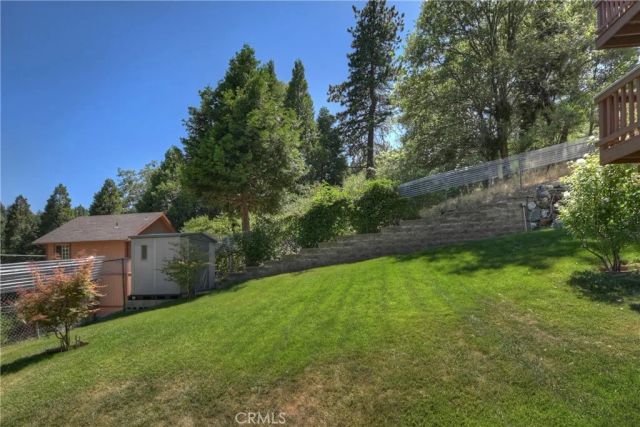 489 Dorn, Crestline, CA 92325