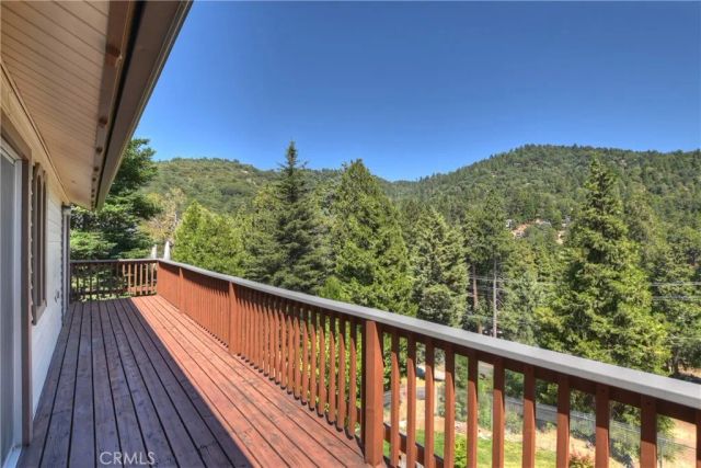489 Dorn, Crestline, CA 92325