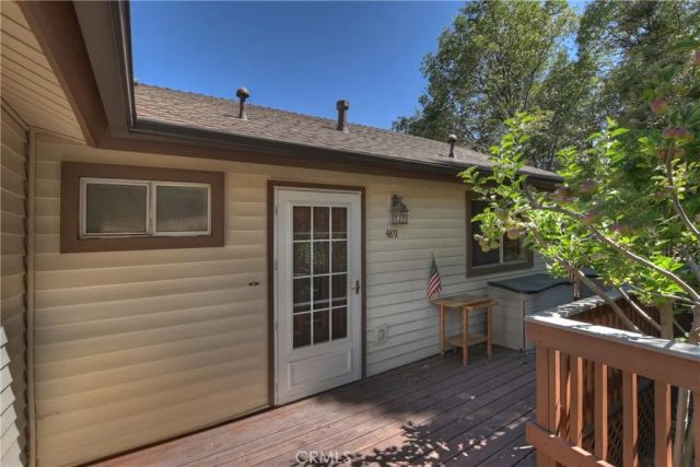 489 Dorn, Crestline, CA 92325