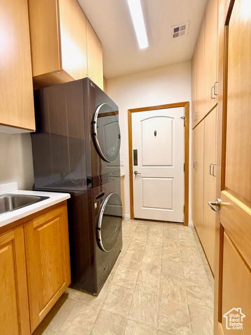 1682 W BONITA BAY DR, St. George, UT 84790