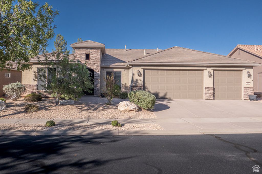 1682 W BONITA BAY DR, St. George, UT 84790