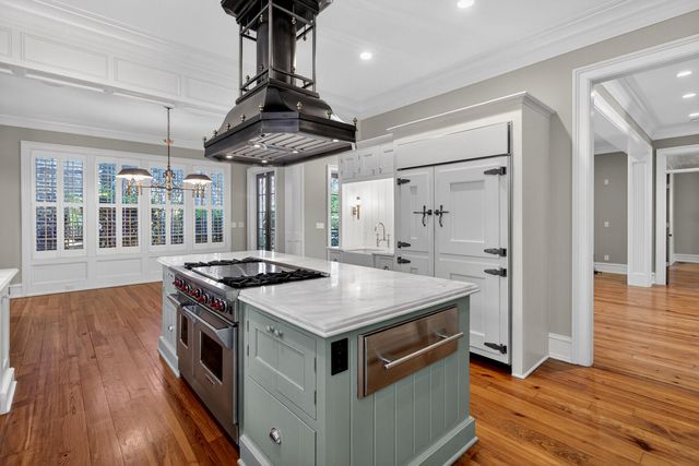 659 Island Park Drive, Daniel Island, SC 29492