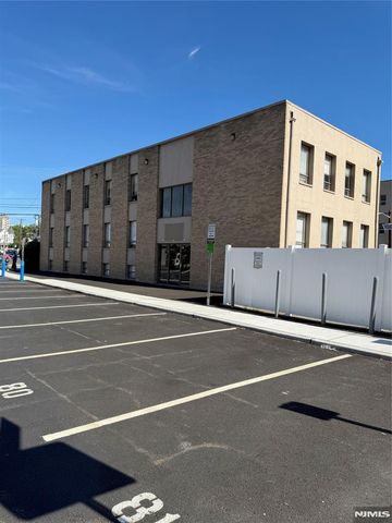 170 State Street, Hackensack, NJ 07601