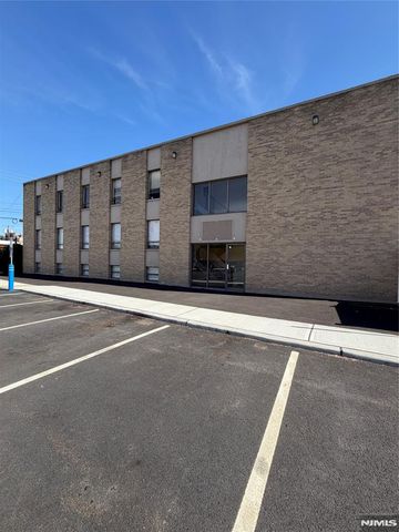 170 State Street, Hackensack, NJ 07601