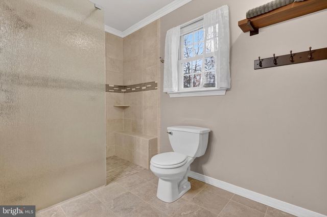 209 WOODBRIDGE LN, Douglassville, PA 19518