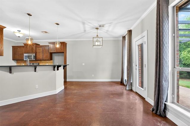 12374 Fairfield Road, Guthrie, OK 73044