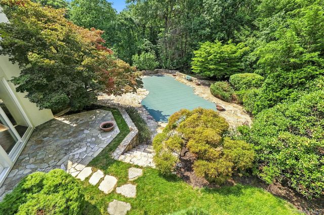 20 Bessel Lane, Chappaqua, NY 10514