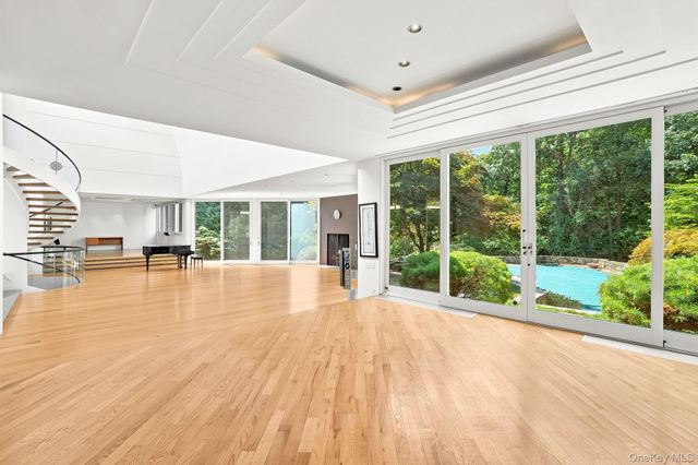 20 Bessel Lane, Chappaqua, NY 10514