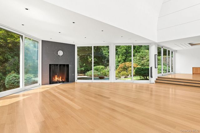 20 Bessel Lane, Chappaqua, NY 10514