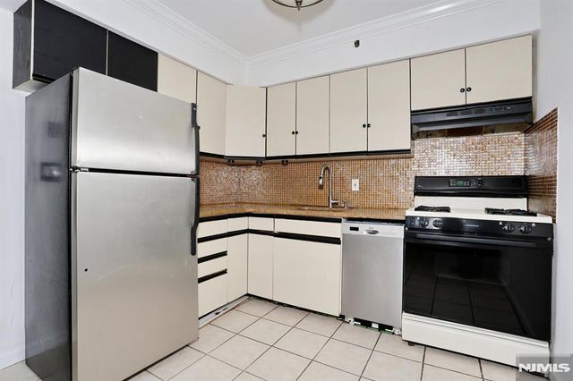 903 Washington Drive, Ramsey, NJ 07446