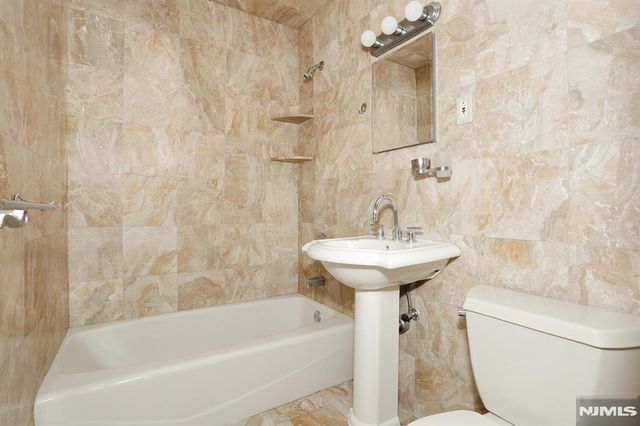 903 Washington Drive, Ramsey, NJ 07446