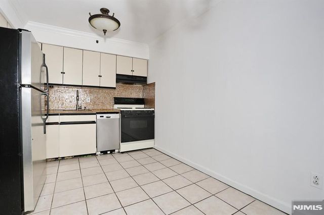 903 Washington Drive, Ramsey, NJ 07446