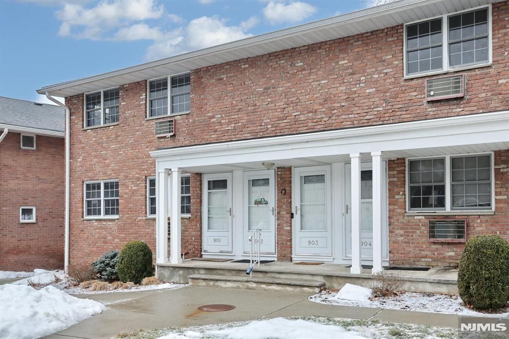 903 Washington Drive, Ramsey, NJ 07446