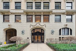 257 E Delaware Place 10AB, Chicago, IL 60611