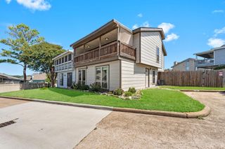 118 April Point Drive N, Conroe, TX 77356