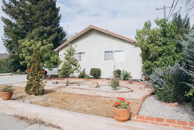 4633 Lippi Pkwy, Sacramento, CA 95823