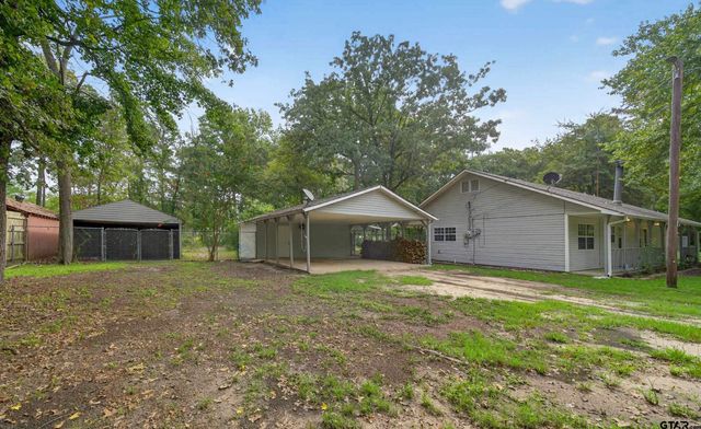 887 Janis Dr., Bullard, TX 75757
