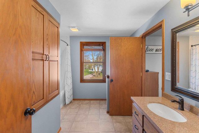 3126 INVERNESS LANE, New Franken, WI 54229