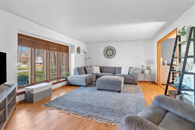 3126 INVERNESS LANE, New Franken, WI 54229