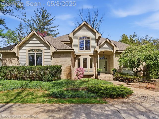 6512 White Lake Road, Village Of Clarkston, MI 48346