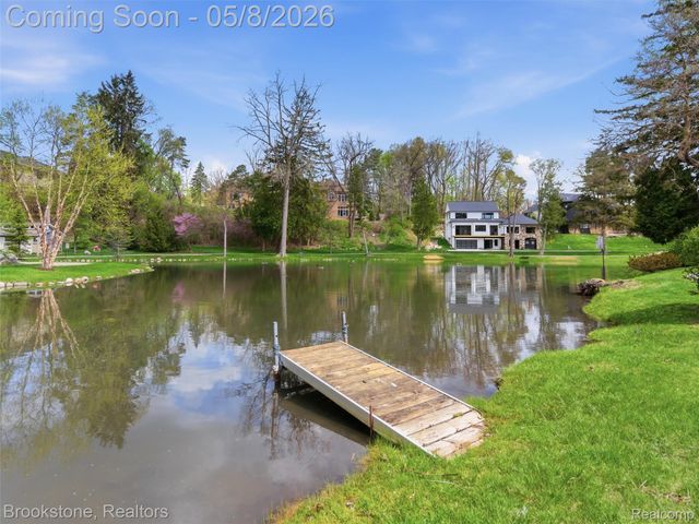 6512 White Lake Road, Village Of Clarkston, MI 48346