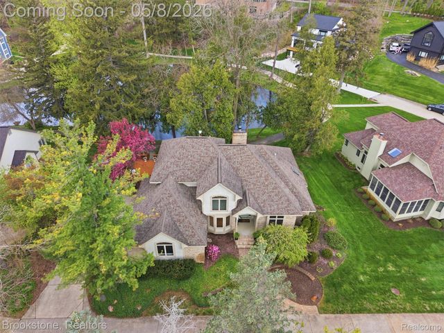 6512 White Lake Road, Village Of Clarkston, MI 48346