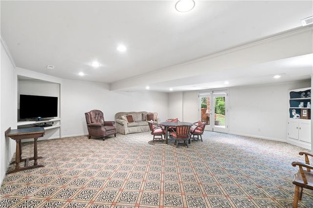 10220 Carleigh Lane, Roswell, GA 30076