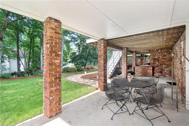 10220 Carleigh Lane, Roswell, GA 30076