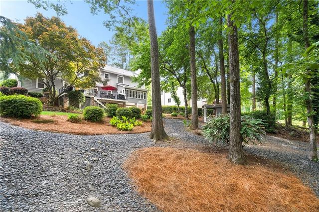 10220 Carleigh Lane, Roswell, GA 30076