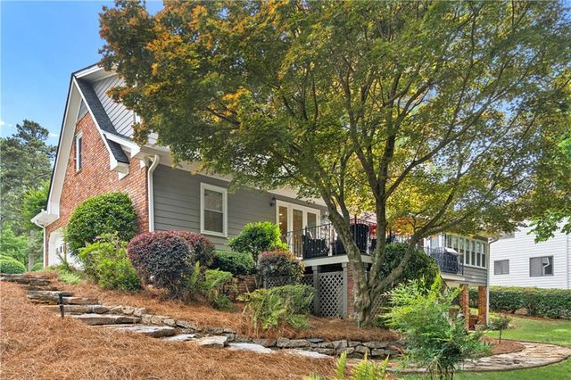 10220 Carleigh Lane, Roswell, GA 30076