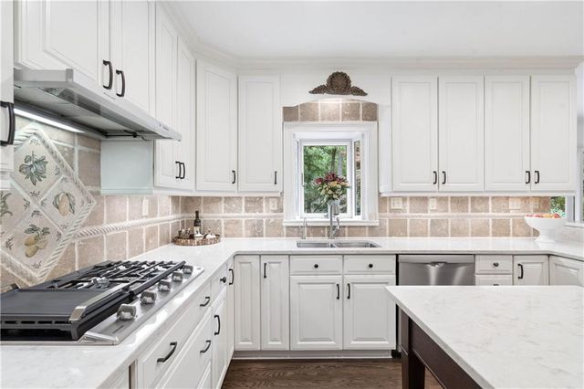 10220 Carleigh Lane, Roswell, GA 30076