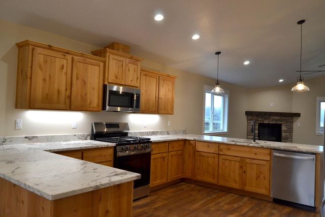 190 SW Rock Gulch Road, Grants Pass, OR 97527