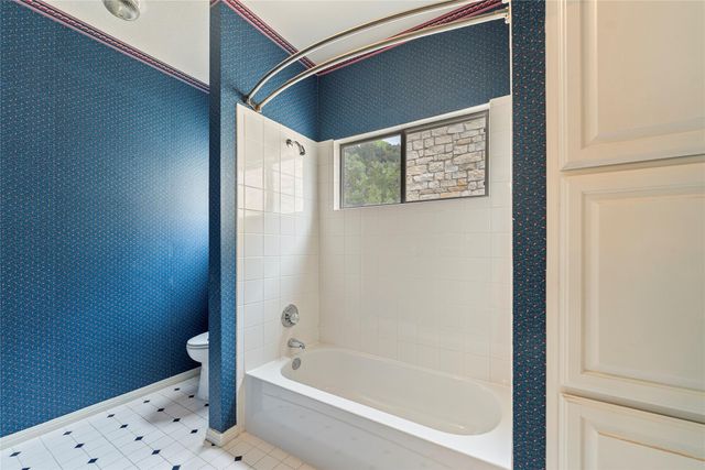 6504 Twin Creek HOLW, Austin, TX 78750